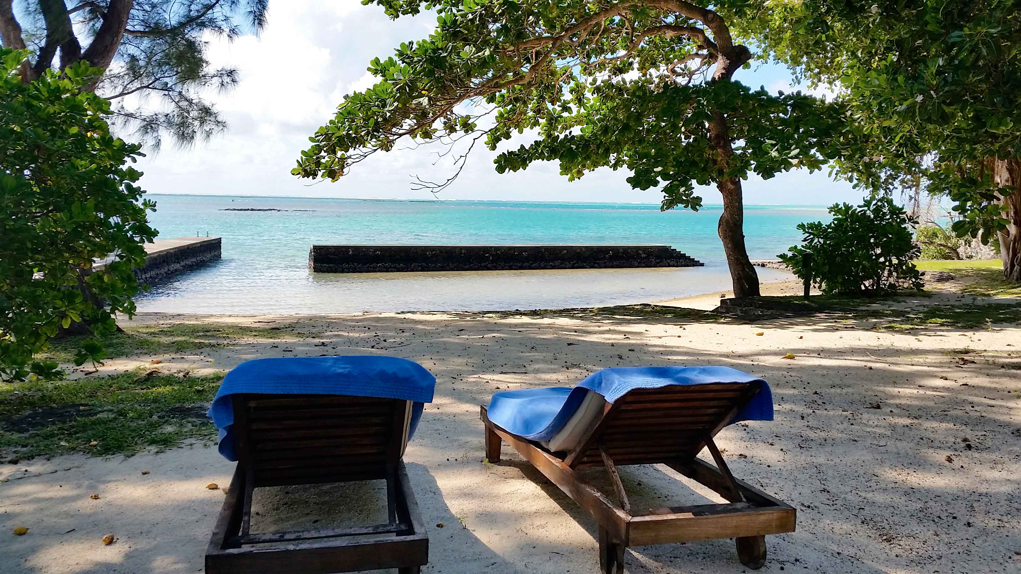 location villa ile maurice pied dans l'eau