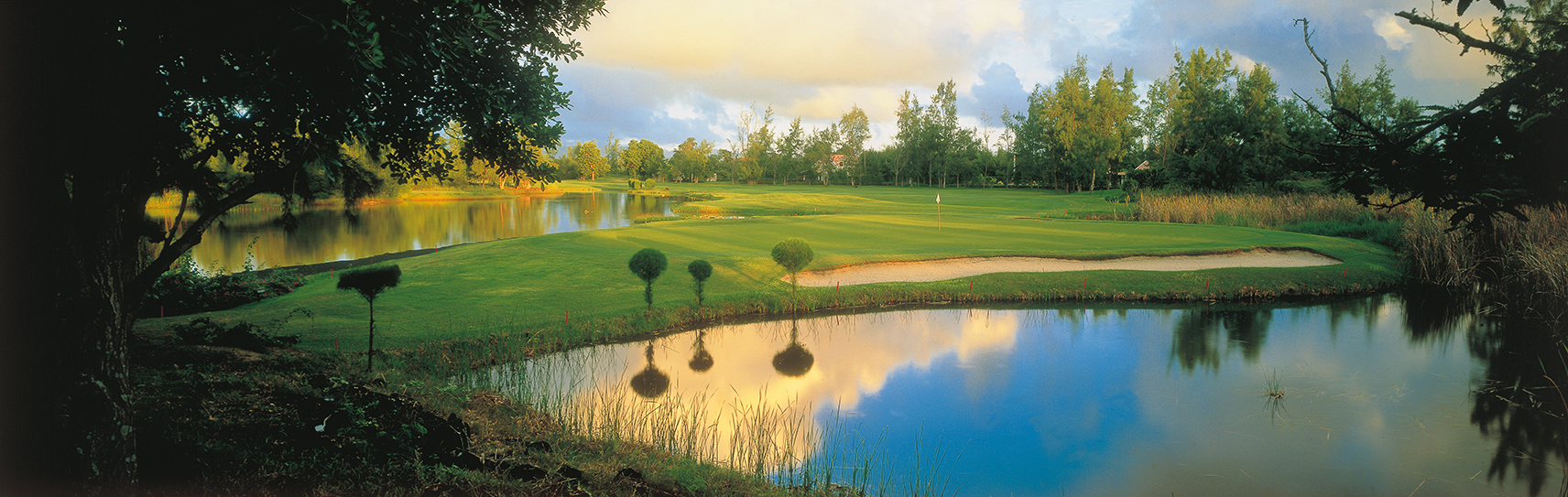 Constance Belle-Mare Plage Hotel