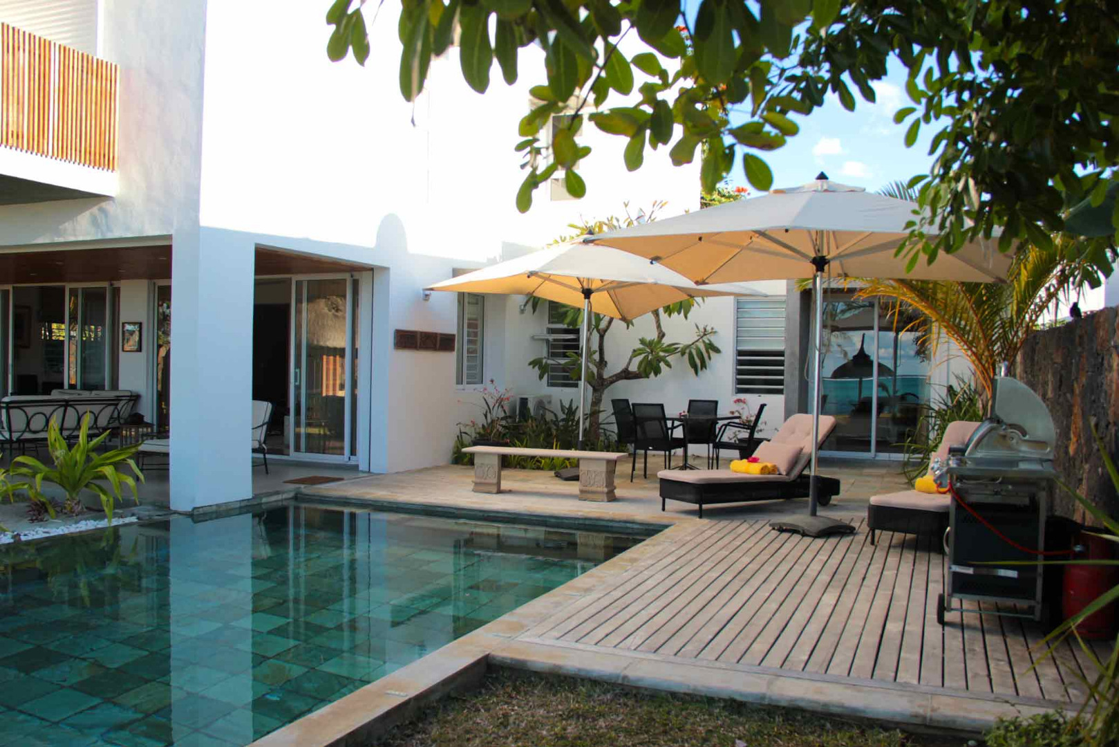 Villa So Beach Beachfront