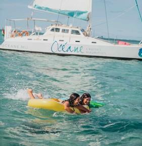 private boat trip mauritius DSC_5485.jpg