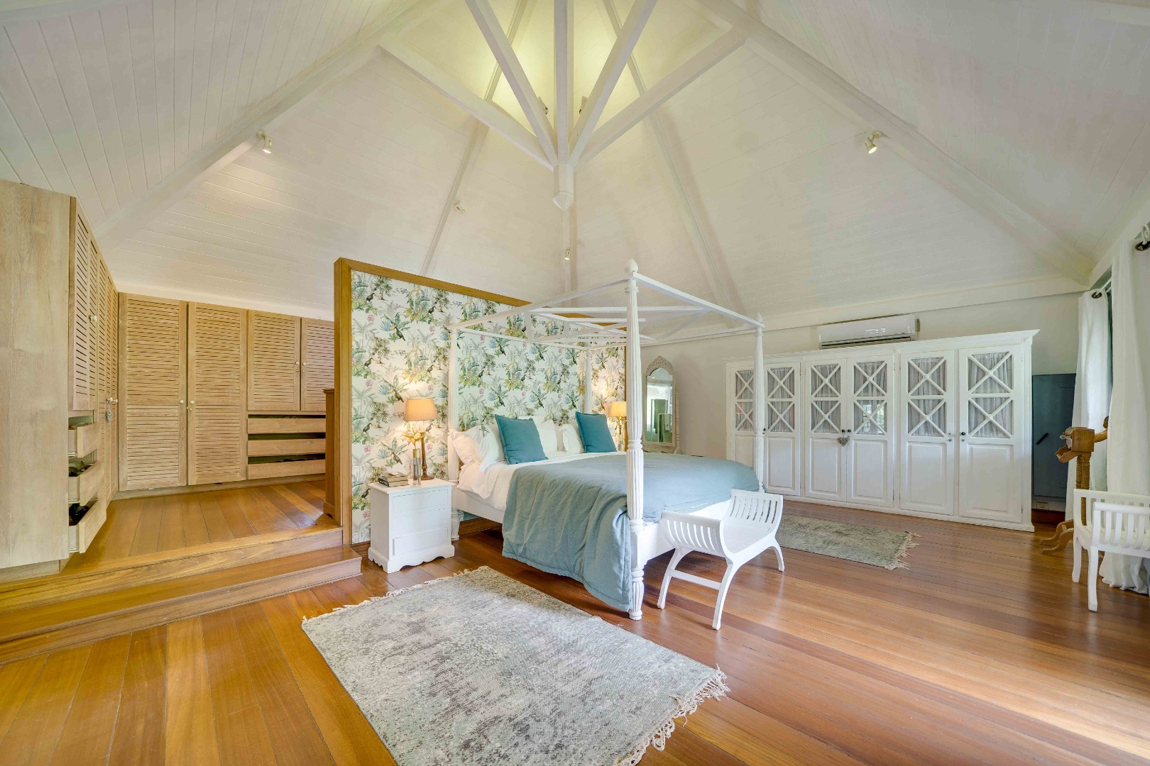 Villa Turquoise 2022