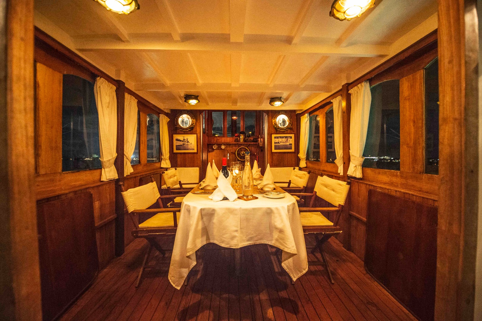 Lady Lisbeth Interior Night.jpg